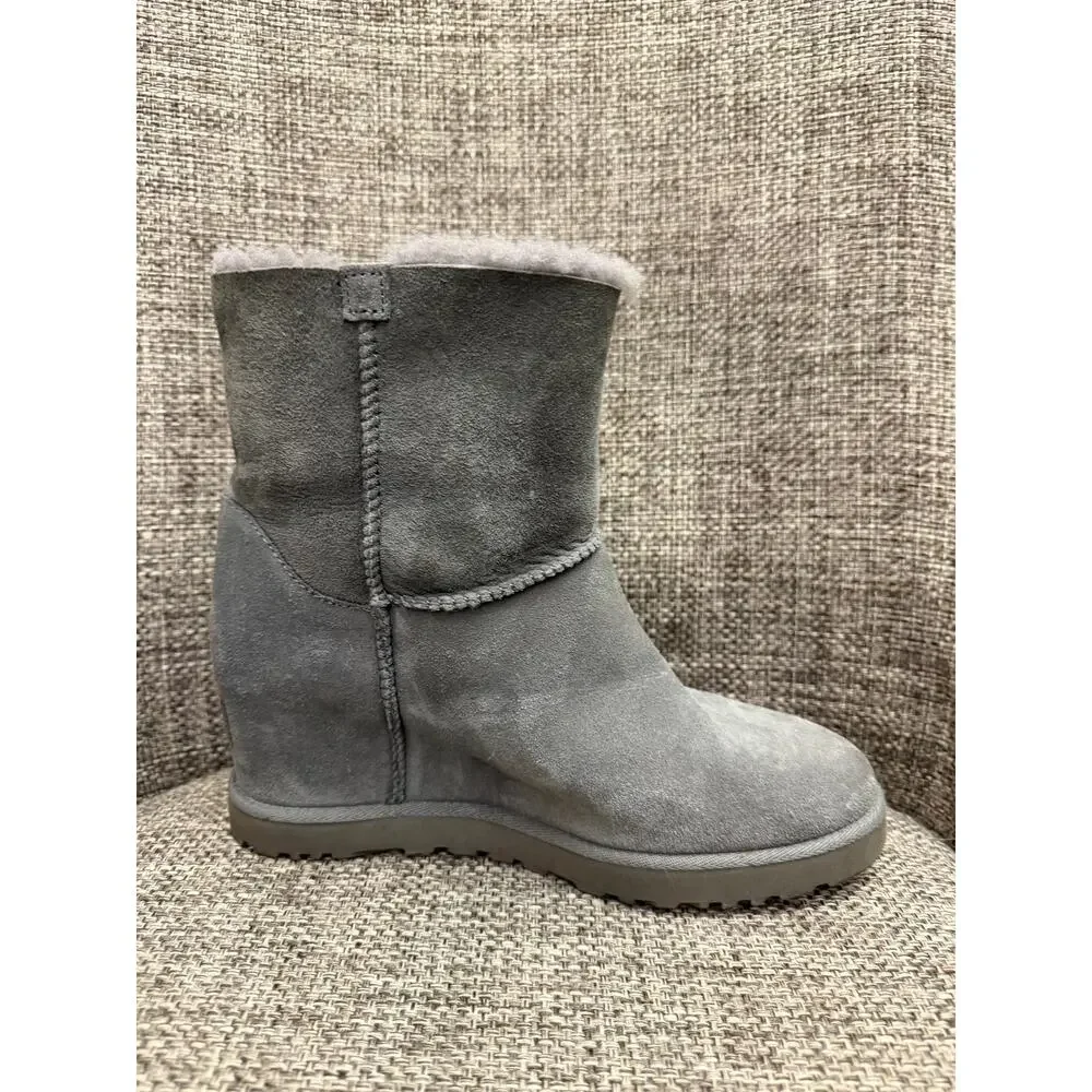 UGG Classic Femme Toggle Wedge Boots Charcoal Gray Suede Shearling Sz 7.5